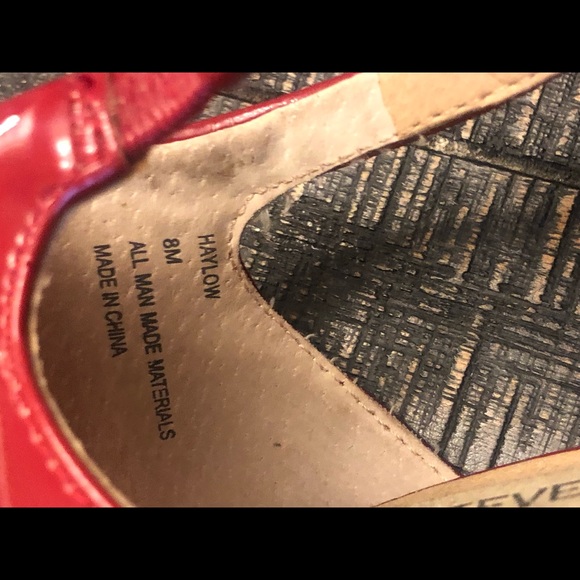 Steve Madden Red Patent Haylow Heel - Picture 3 of 3